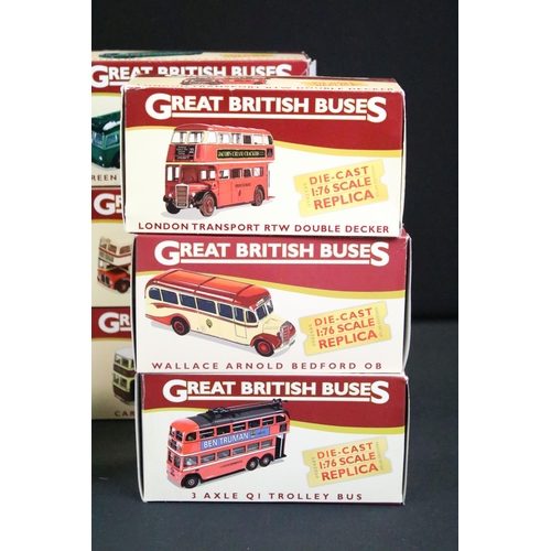 1032 - 19 Boxed diecast models buses / coaches to include 13 x Atlas Editions Great British Buses, Corgi 47... 