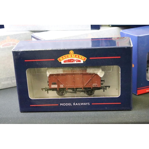 56 - 52 Boxed Bachmann OO gauge items of rolling stock to include 38553 Midland Brake Van LMS Bauxite wit... 