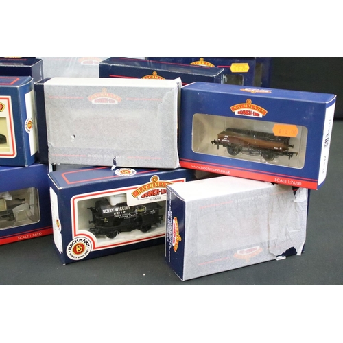 56 - 52 Boxed Bachmann OO gauge items of rolling stock to include 38553 Midland Brake Van LMS Bauxite wit... 