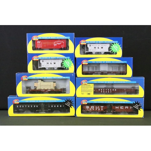 63 - 27 Boxed Athearn HO gauge items of rolling stock to include 91499, 92245, 91451, 92285, 7150, 91467 ... 