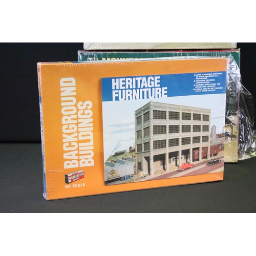 66 - Five boxed / bagged and sealed Walthers Cornerstone Series HO gauge plastic model kits to include Mo... 