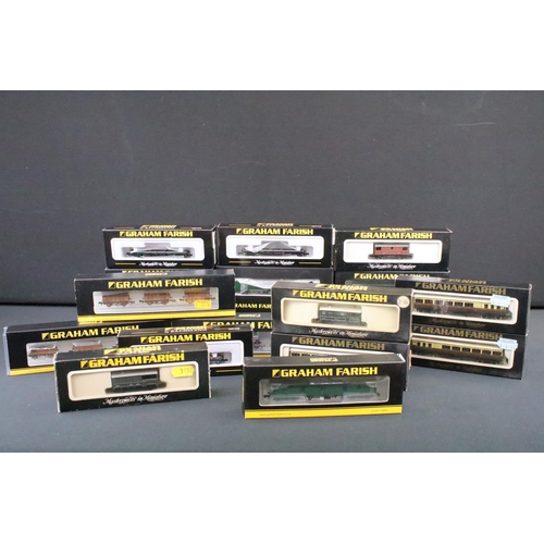 72 - 18 Boxed Graham Farish items of rolling stock to include 374991 Bullied 3 Coach Set BR SR green set,... 