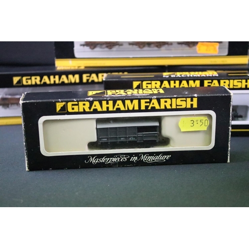 72 - 18 Boxed Graham Farish items of rolling stock to include 374991 Bullied 3 Coach Set BR SR green set,... 