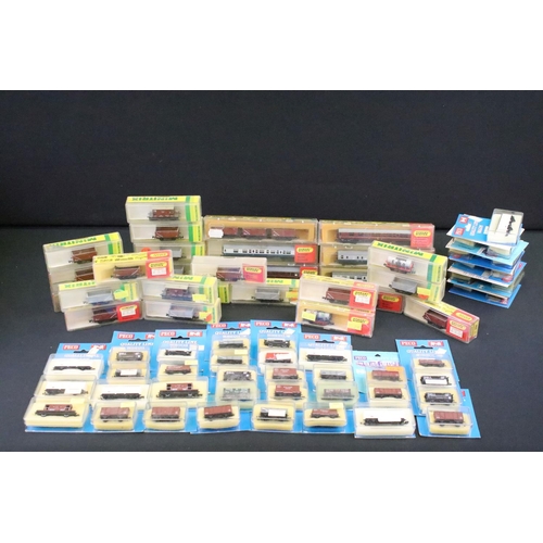 73 - 70 Boxed/cased & carded N gauge items of rolling stock to include 27 x Hornby Minitrix/Minitrix and ... 