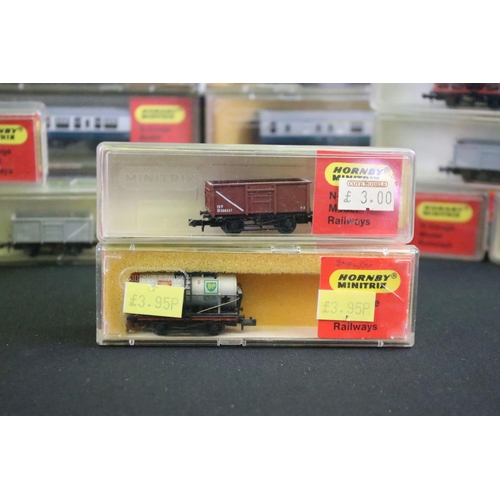 73 - 70 Boxed/cased & carded N gauge items of rolling stock to include 27 x Hornby Minitrix/Minitrix and ... 