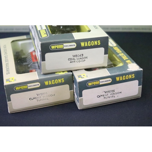 79 - 38 Boxed Wrenn OO gauge Super Detail Wagons items of rolling stock to include W4652, W5022, W5043, W... 