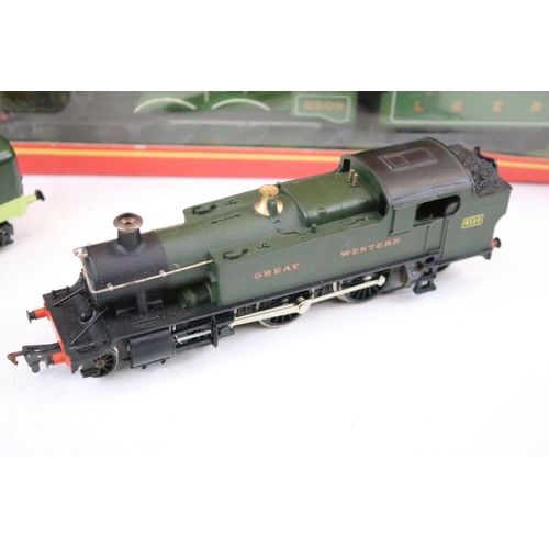 91 - Four boxed Triang / Hornby locomotives to include R356S Batt;le of Britain Class Loco Winston Church... 