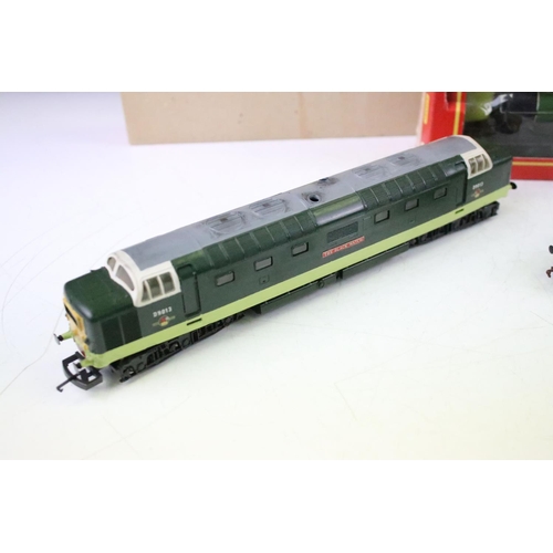 91 - Four boxed Triang / Hornby locomotives to include R356S Batt;le of Britain Class Loco Winston Church... 