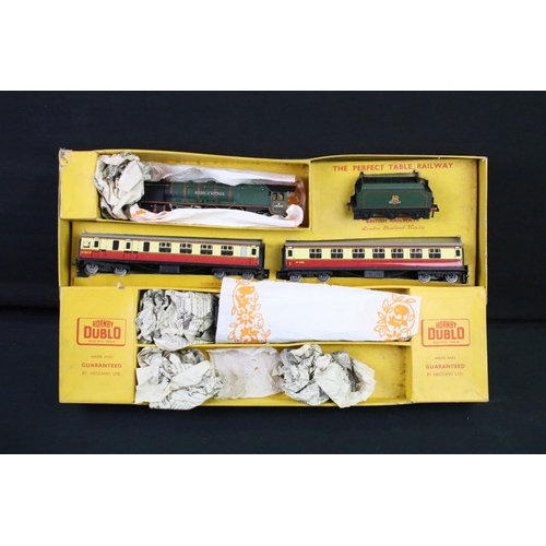 157 - Collection of Hornby Dublo model railway to include boxed EDP12 Passenger Train Duchess of Montrose ... 