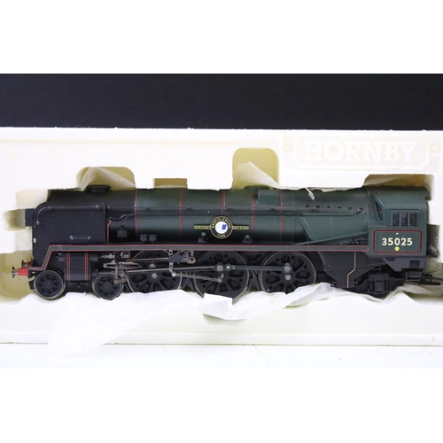 161 - Two boxed Hornby OO gauge Super Detail locomotives to include R2751X Loadhaul Co Co Diesel Electric ... 