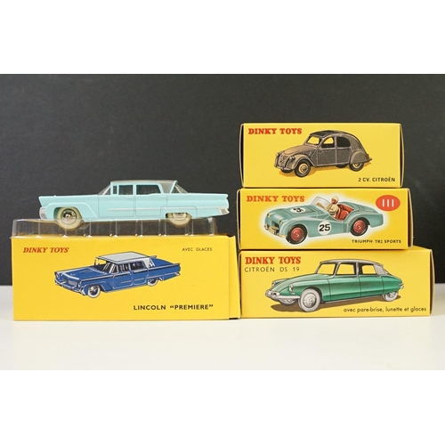 1054 - 28 Boxed Atlas / Norev  Dinky diecast models to include 105 Triumph TR2 Sports, 39A Packard Eight Se... 