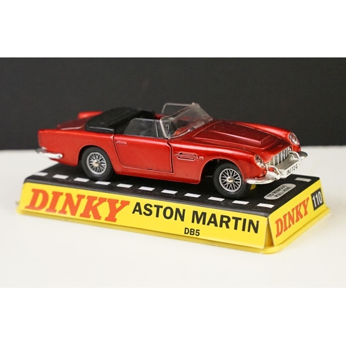 1054 - 28 Boxed Atlas / Norev  Dinky diecast models to include 105 Triumph TR2 Sports, 39A Packard Eight Se... 