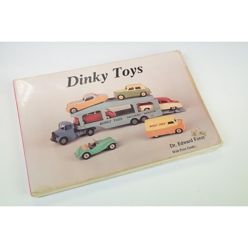 1076 - 10 Boxed Matchbox The Dinky Collection diecast models plus of diecast and toy related books featurin... 