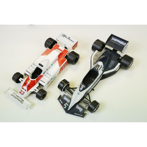 1077 - 16 Burago 1/24 diecast & plastic model Formula One models to include Williams FW 08, Lotus 97T etc, ... 