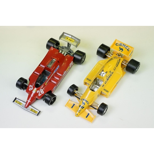 1077 - 16 Burago 1/24 diecast & plastic model Formula One models to include Williams FW 08, Lotus 97T etc, ... 