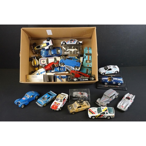 1158 - Collection of around 23 diecast models, mostly 1/24 scale or similar, to include Franklin Mint, Bura... 