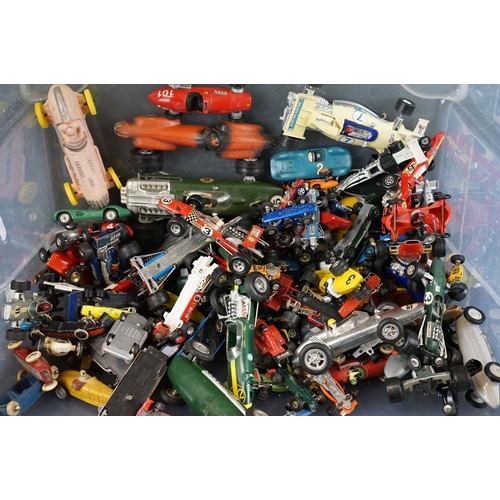 1159 - Collection of diecast & plastic racing car models to include Dinky, Matchbox, Corgi, Politoys, Brumm... 