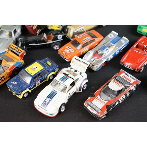 1161 - Collection of diecast models to include Matchbox, Burago, Solido, Majorette & Corgi examples, featur... 