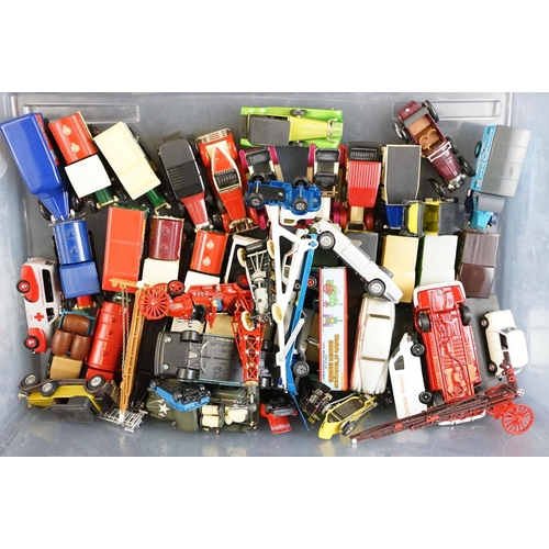 1178 - Collection of over 100 diecast models, mostly Matchbox Models of Yesteryear, also featuring Dinky 15... 