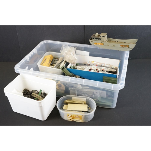 1196 - Collection of diecast and plastic model boats and ships to include a quantity of Triang Minic ships ... 