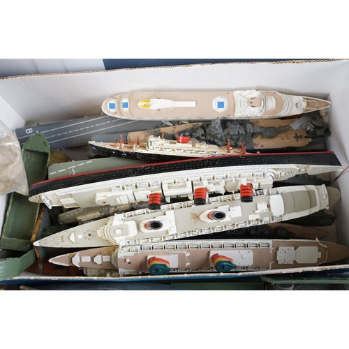 1196 - Collection of diecast and plastic model boats and ships to include a quantity of Triang Minic ships ... 