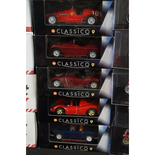 1109 - Collection of various boxed / cased diecast models to include 2 x large scale Shell Collezione class... 