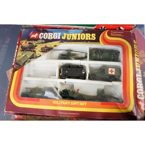 1226 - Collection of diecast models to include 12 boxed examples (Corgi Juniors E3029 Military Gift Set (in... 