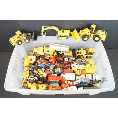 1232 - Collection of diecast and plastic models mainly 1980s onwards to include construction, farming, comm... 