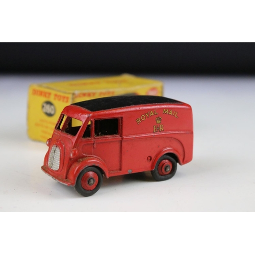 1353 - Seven boxed Dinky diecast models to include 260 Royal Mail Van, 238 Jaguar Tyoe D Racing Car in turq... 