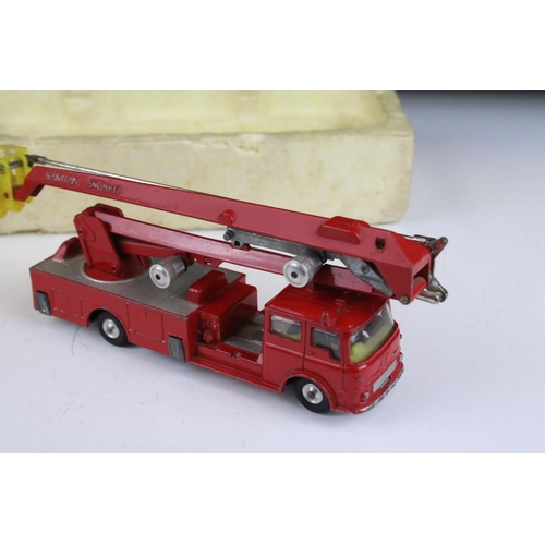 1359 - Two boxed Corgi diecast fire models to include 1118 Chubb Pathfinder Airport Services (diecast ex, b... 