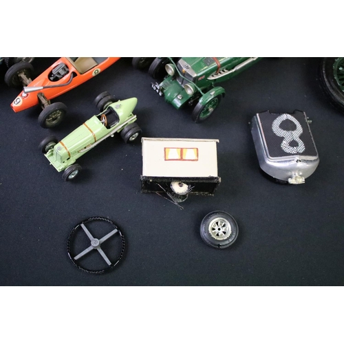 205 - Collection of kit built plastic & metal models of varying scales, to include 8 boxed examples (featu... 