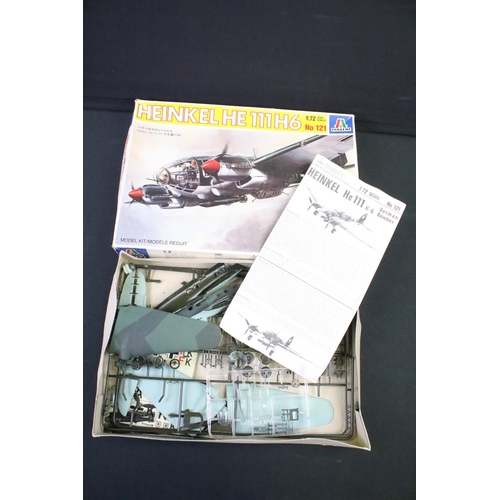 211 - 14 Boxed plastic model kits to include Airfix, Revell, Italeri & Hobby Boss examples, featuring Airf... 