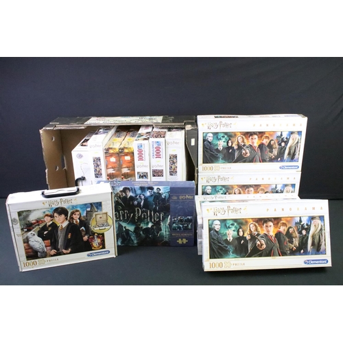 217 - 14 Boxed Harry Potter jigsaw puzzles to include 12 x 1000 piece puzzles (featuring a sealed example)... 