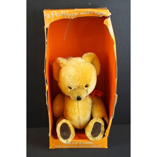 366 - Three boxed Steiff teddy bears / soft toys to include Muzzle Bear 1908 - 1990 Replica (ltd edn of 60... 