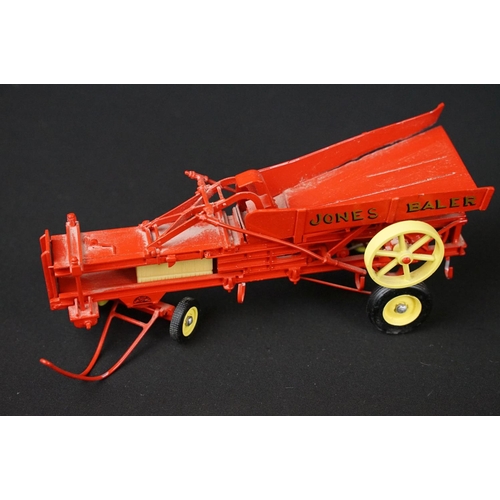 187 - Boxed G&M Originals Jones Baler 1/32 scale metal model with bales (steel wheeled); together with an ... 