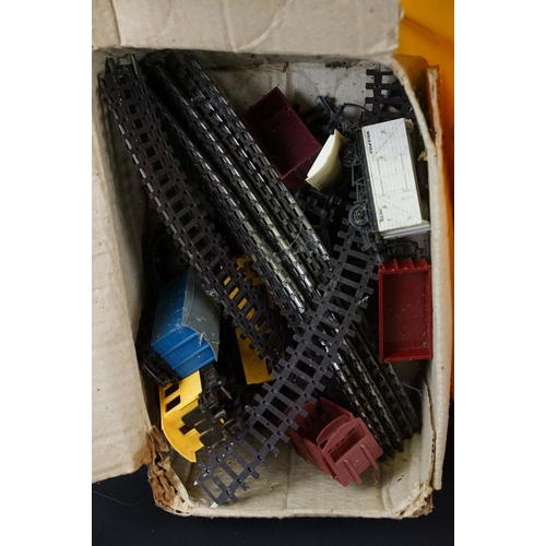 224 - Mixed toys to include a quantity of Triang OO gauge model railway (rolling stock & track), Rupert an... 