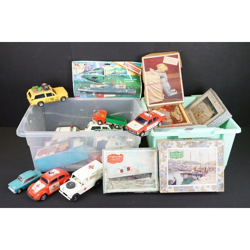 233 - Collection of various toys and games to include 13 boxed Victory jigsaw puzzles to include mainly Po... 