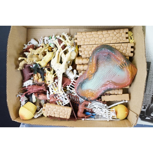 250 - Collection of various mixed toys and games to include a quantity of plastic farm and zoo animals and... 