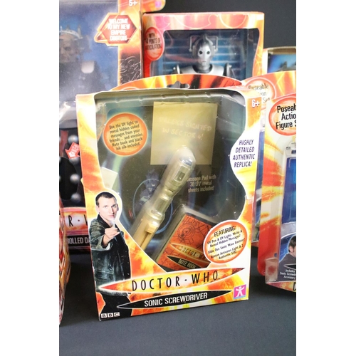 1423 - Doctor Who - Collection of various boxed / carded figures and other related items to include The Doc... 