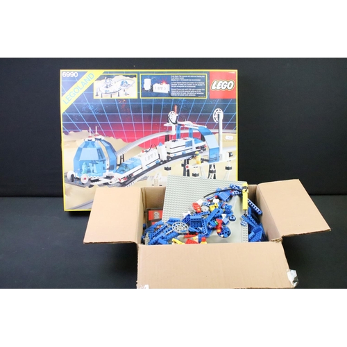 1452 - Lego - Boxed Legoland 6990 Space Monorail set, all appearing complete with instructions but unchecke... 