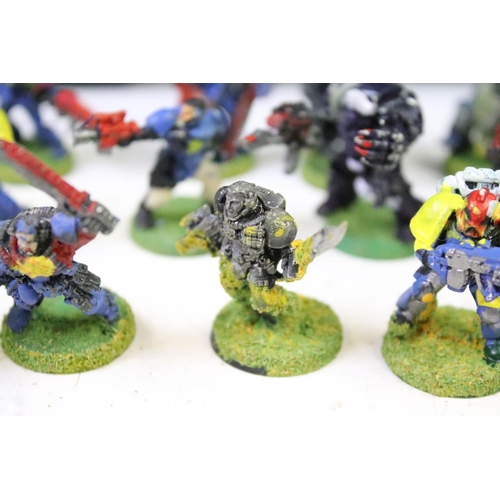 1453 - Games Workshop - A collection of around 34 Games Workshop Warhammer plastic & metal Space Marine fig... 