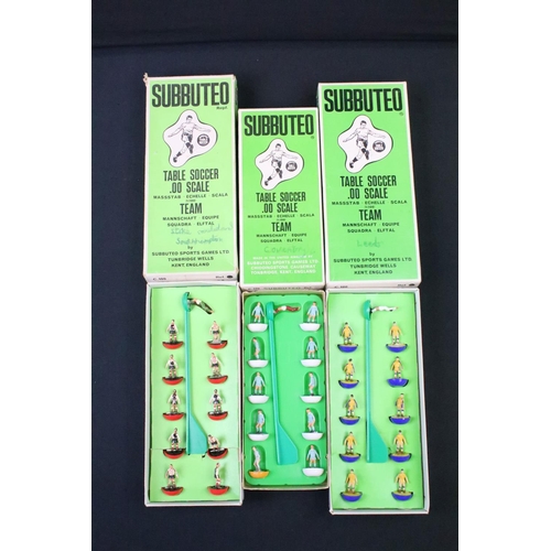 1455 - Collection of various boxed Subbuteo teams and related items to include The New Subbuteo Continental... 