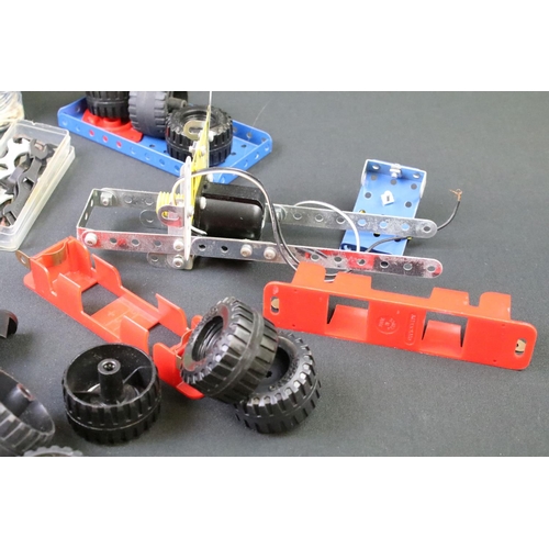 1456 - Collection of various boxed and unboxed Meccano to include sets 101 Dumper Truck and 104 Motorscrape... 