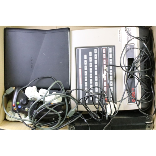 1429 - Retro Gaming - Philips G7000 Videopac Computer with 2 x Joysticks and 7 x games to include Munchkin,... 