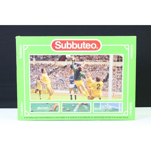 273 - Subbuteo - Collection boxed of LW Subbuteo to include 3 x teams (777 Nottingham Forest, 772 Norwich ... 