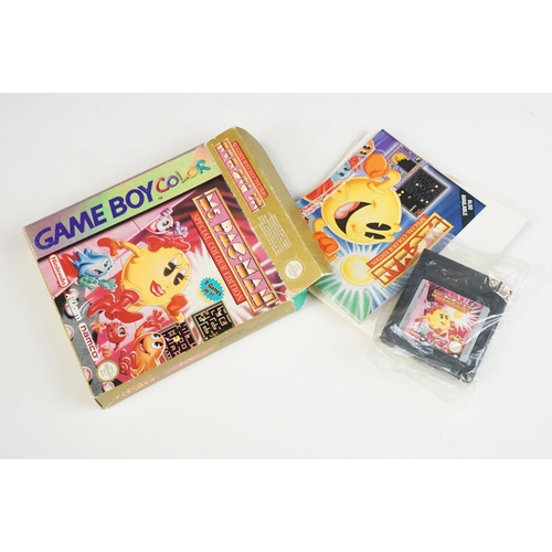 1520 - Retro Gaming - Three boxed Nintendo Game Boy consoles to include Game Boy Color (in pink), Game Boy ... 