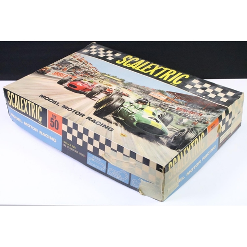 279 - Boxed Triang Scalextric Set 50, appearing complete with 2 x slot cars featuring C81 Cooper in white ... 