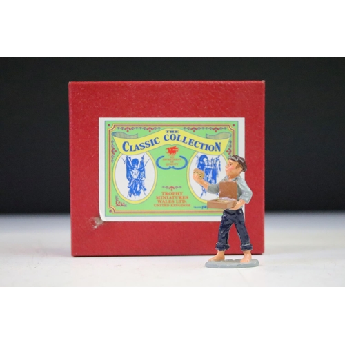 301 - Collection of eight boxed Trophy Miniatures The Classic Collection Town & Country Series metal figur... 