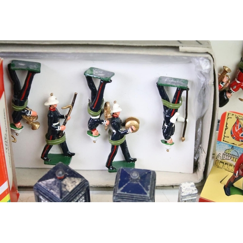 310 - Quantity of metal figures to include military, hunting, roadside signs, boxed Drumbeat Toy Soldiers,... 