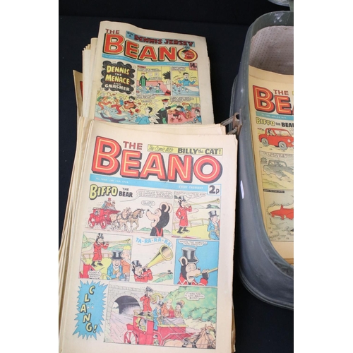 215 - Large collection of 1970s-1980s Beano Comics